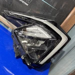 Headlight For Sportage Oem Right Assy 92102DW000 Lens Chip. Fixed Price $600.00.