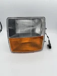 2005 Cadillac Cts Front Right Bumper Fog Light 61A30020421 Oem (Y-34) Untested. Fixed Price $45.00.