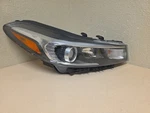 2017-2018 Kia Forte Right Passenger Side Headlight W/led Accent. Fixed Price $150.00.