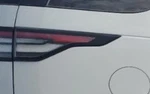 2017-2020 Land Rover Discovery Rh Passenger Quarter Panel Mounted Tail Light. Fixed Price $133.56.