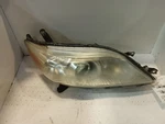 Passenger Right Headlight From 2013 Toyota Sienna 11279402. Fixed Price $93.94.