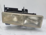 Gm Chevrolet Chevy Silverado Passenger Rh Headlight & Assembly 15602614B. Fixed Price $44.99.