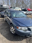 2001-2004 Volvo 70 Series Driver Left Headlight Station Wgn Oem. Fixed Price $80.00.