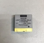 Volvo Lamp Relay Fuse 9483309 Oem. Fixed Price $10.00.