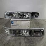 Park Signal Lights 1999-2006 Chevy Suburban Tahoe Silverado Right Left GM166. Fixed Price $39.99.